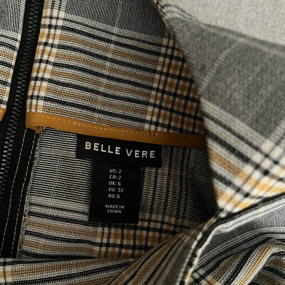 [US2]Belle Vere Plaid Line Neck LS Neck Zip Crop Blazer - Picture 2 of 8